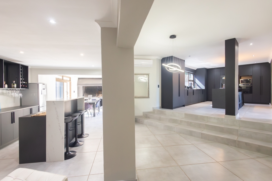 4 Bedroom Property for Sale in Ridgeworth Western Cape